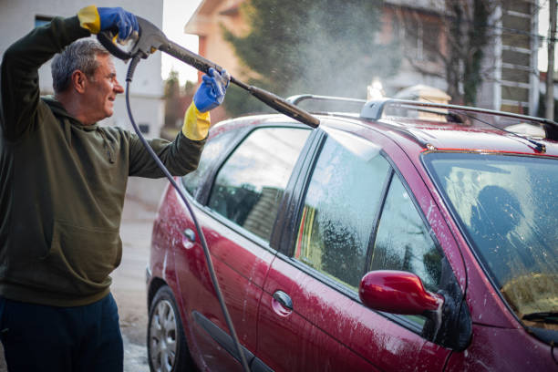 Why Choose Our Certified Pressure Washing Experts for Your Project Needs in Crystal Lake, FL?